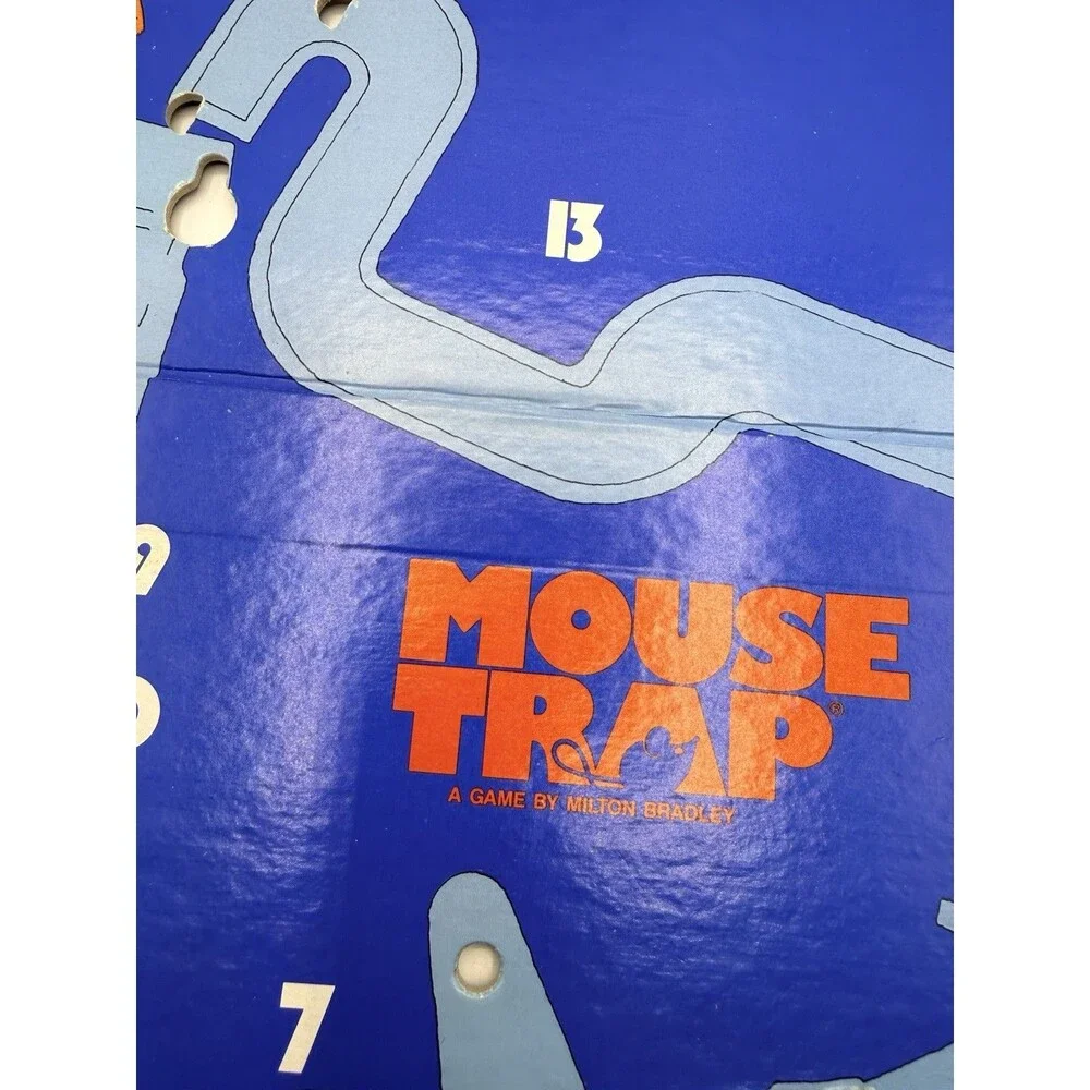 Vintage 1988 Hasbro 4657 Milton Bradley Mouse Trap Board Game